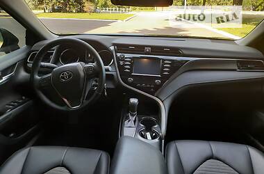 Седан Toyota Camry 2019 в 