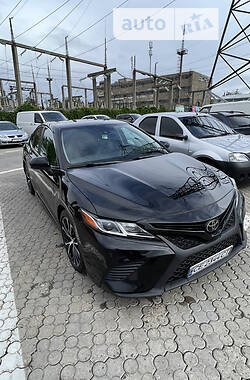 Toyota Camry 2019