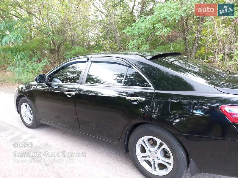 Седан Toyota Camry 2009 в Коростені