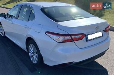 Седан Toyota Camry 2020 в Кривом Роге