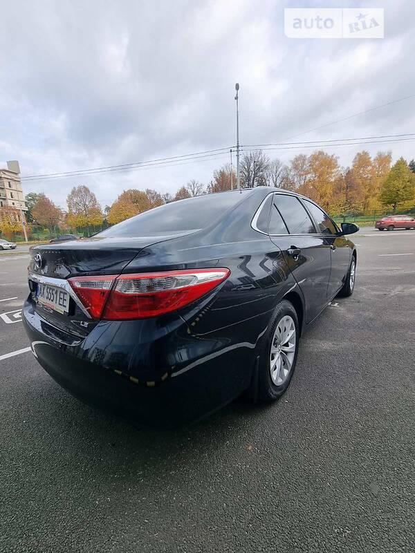 Седан Toyota Camry 2016 в Харкові