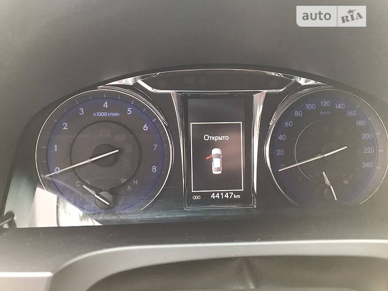 Седан Toyota Camry 2016 в Одесі