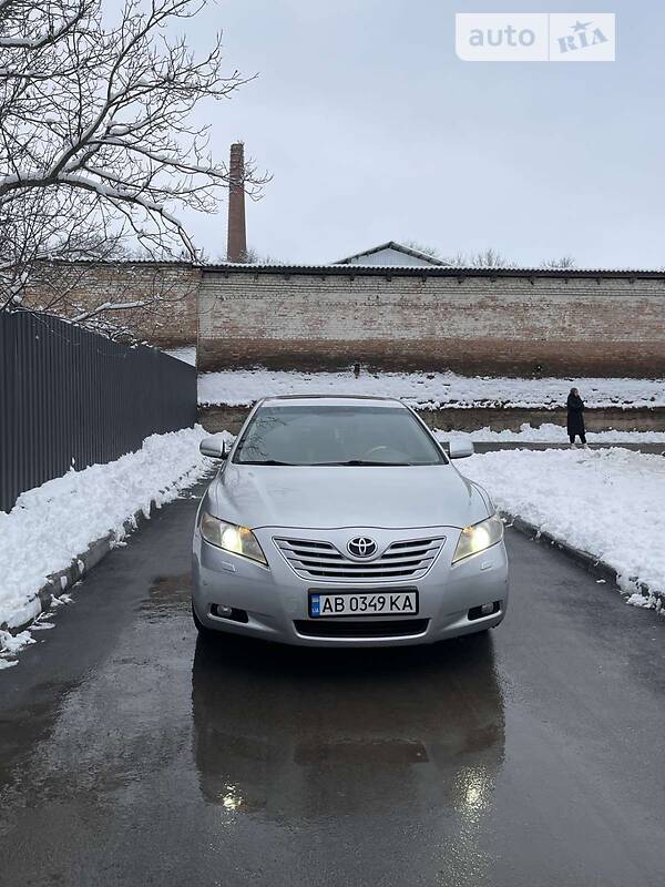 Седан Toyota Camry 2007 в Гайсине