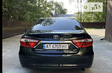 Седан Toyota Camry 2014 в Ивано-Франковске