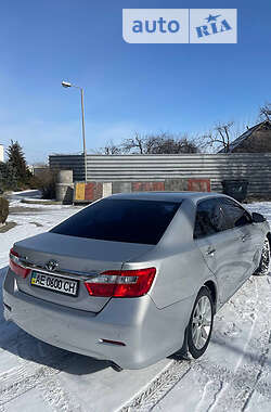 Седан Toyota Camry 2011 в Павлограді