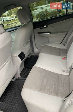 Седан Toyota Camry 2014 в 