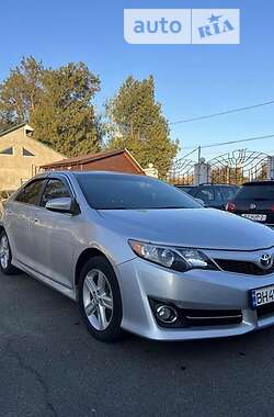 Toyota Camry 2014