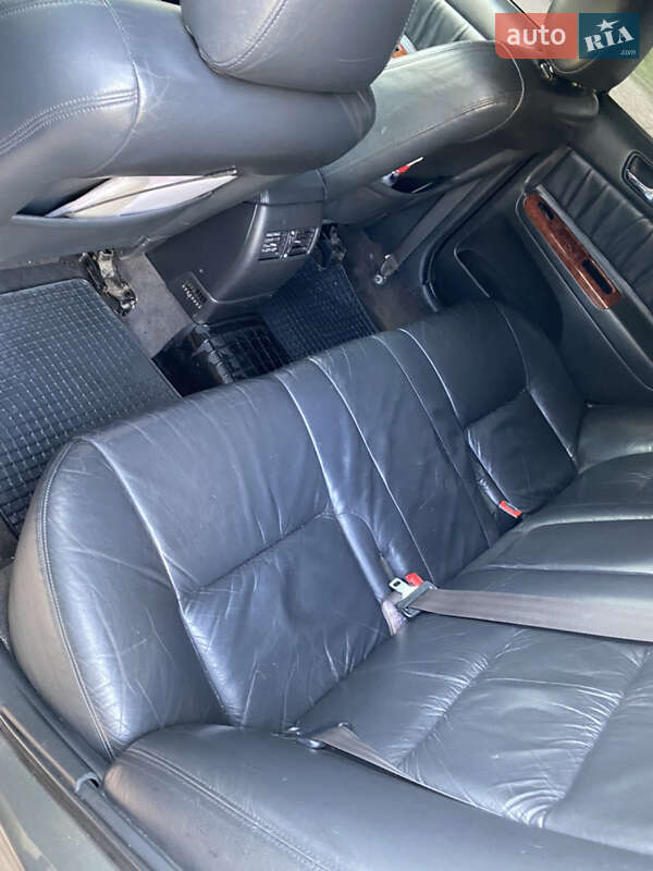 Седан Toyota Camry 2002 в Краматорске