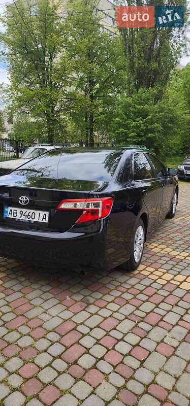 Седан Toyota Camry 2013 в Вінниці