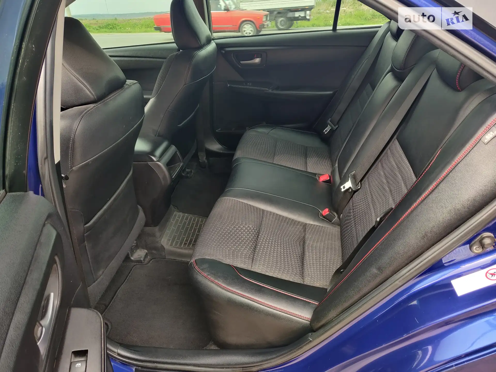 2014 Toyota Camry - мініатюра 18