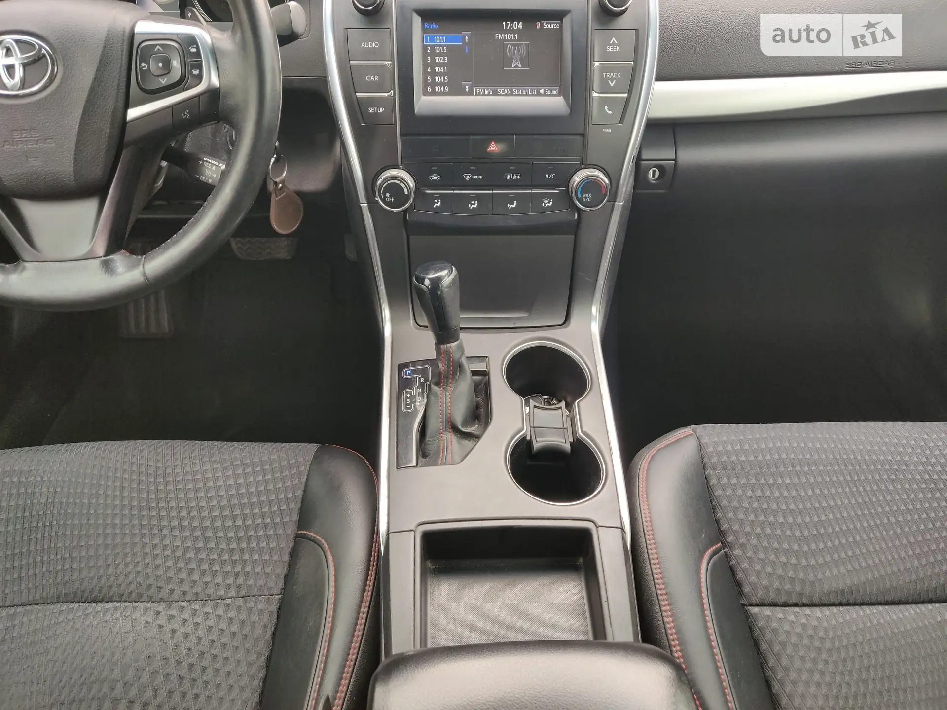 2014 Toyota Camry - мініатюра 32