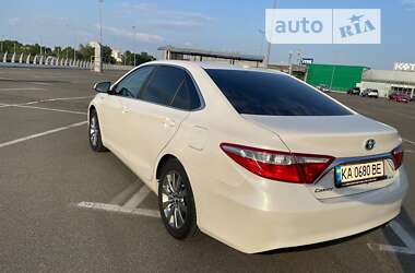 Седан Toyota Camry 2016 в Києві