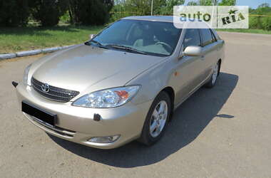 Седан Toyota Camry 2004 в Киеве