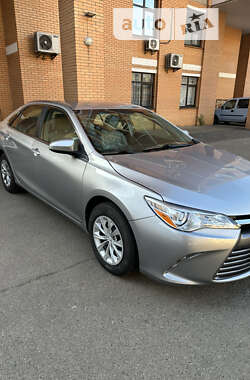 Седан Toyota Camry 2016 в 