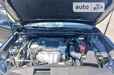 Седан Toyota Camry 2018 в 