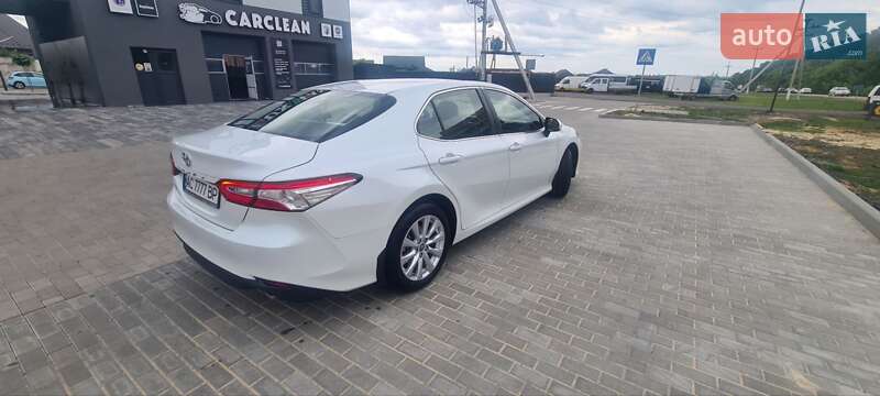Седан Toyota Camry 2020 в Луцьку