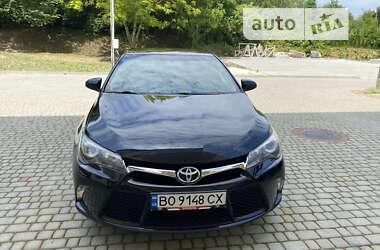 Седан Toyota Camry 2015 в 