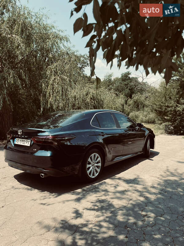 Седан Toyota Camry 2018 в Кривому Розі