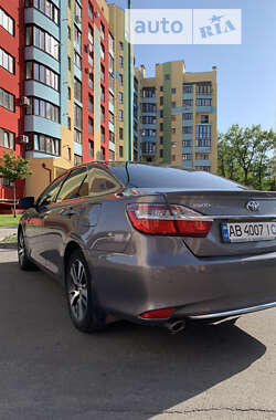 Седан Toyota Camry 2017 в 