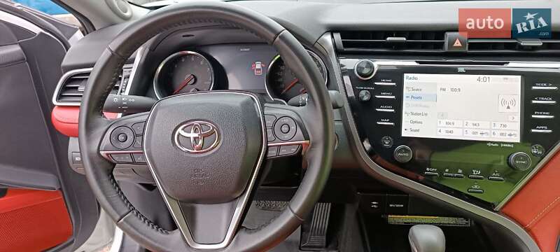 Седан Toyota Camry 2019 в Первомайске