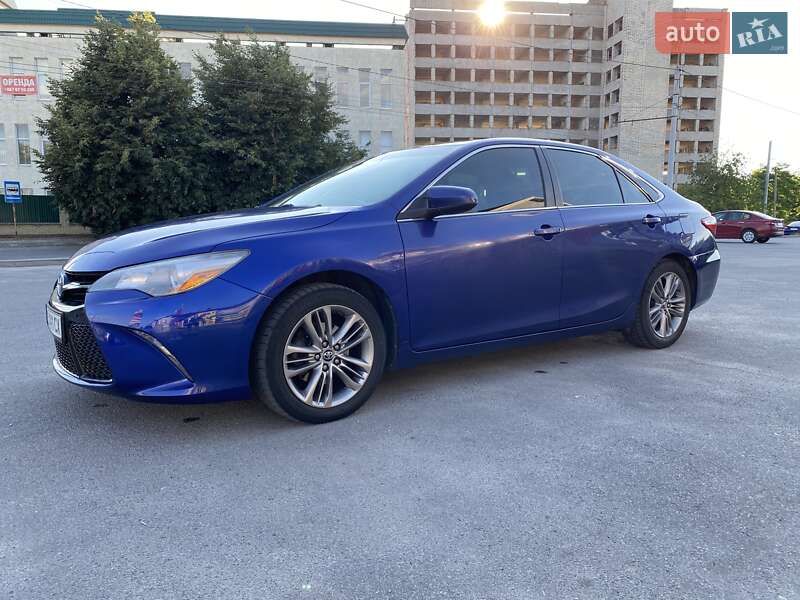 Седан Toyota Camry 2014 в Тернополе