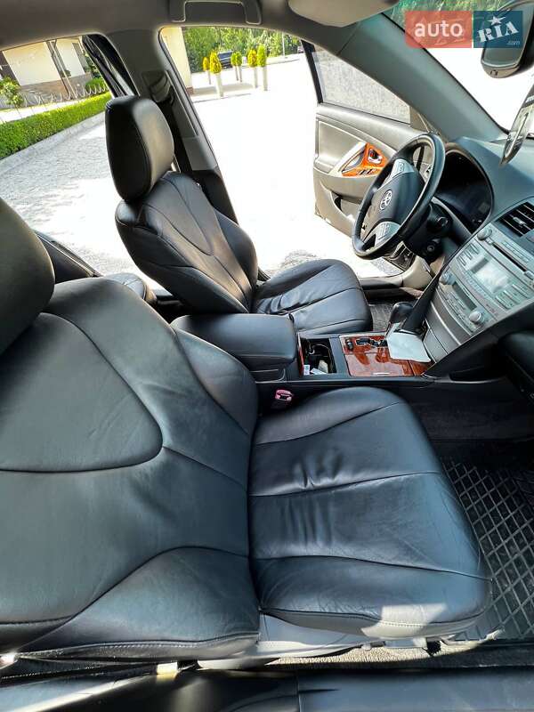 Седан Toyota Camry 2008 в Каменском фото 22 Седан Toyota Camry 2008 в Каменском
