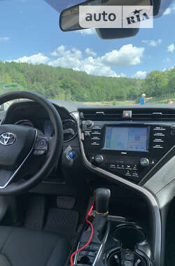 Седан Toyota Camry 2020 в Корсуне-Шевченковском