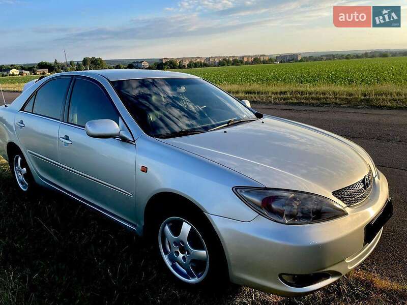 Toyota Camry 2004