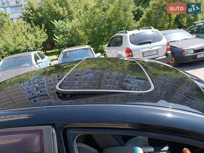 Седан Toyota Camry 2003 в Киеве