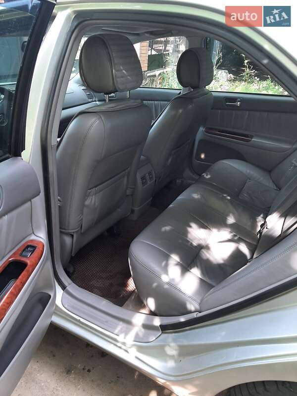 Седан Toyota Camry 2004 в Миколаєві