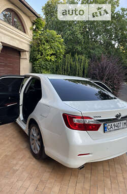 Седан Toyota Camry 2012 в 