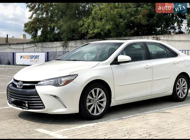 Toyota Camry 2015