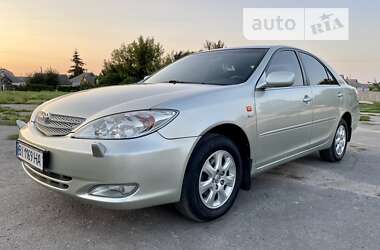 Седан Toyota Camry 2004 в Хоролі