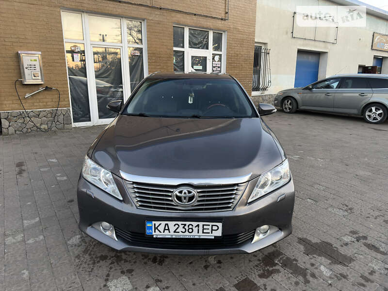 Toyota Camry 2013