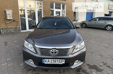 Седан Toyota Camry 2013 в Стрые