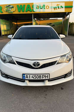 Toyota Camry 2012