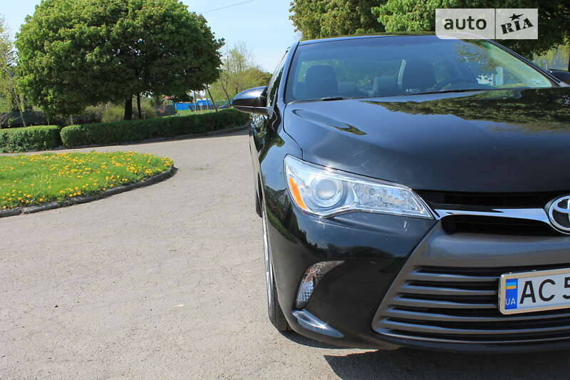 Седан Toyota Camry 2015 в Владимире