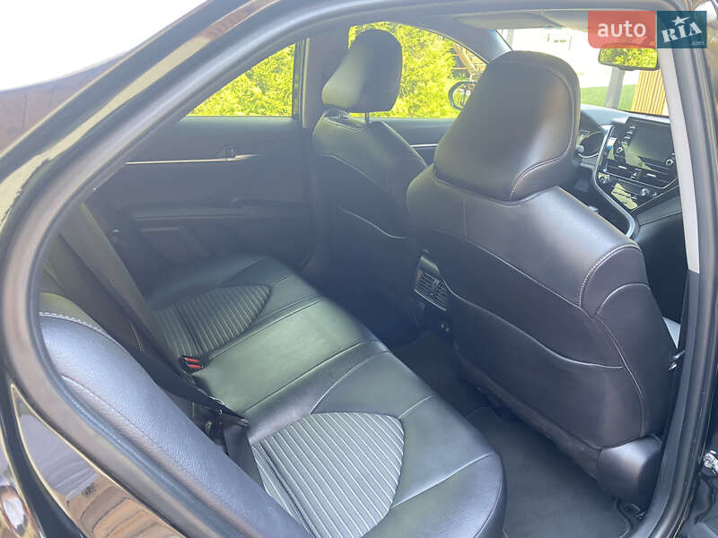 Седан Toyota Camry 2021 в Новомосковську фото 2 Седан Toyota Camry 2021 в Новомосковську