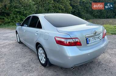 Седан Toyota Camry 2006 в Диканьці