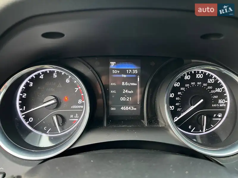 Седан Toyota Camry 2019 в 