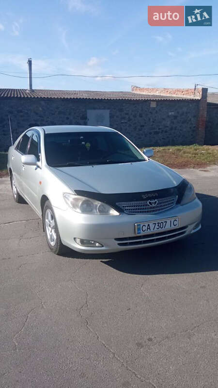 Седан Toyota Camry 2003 в Звенигородке