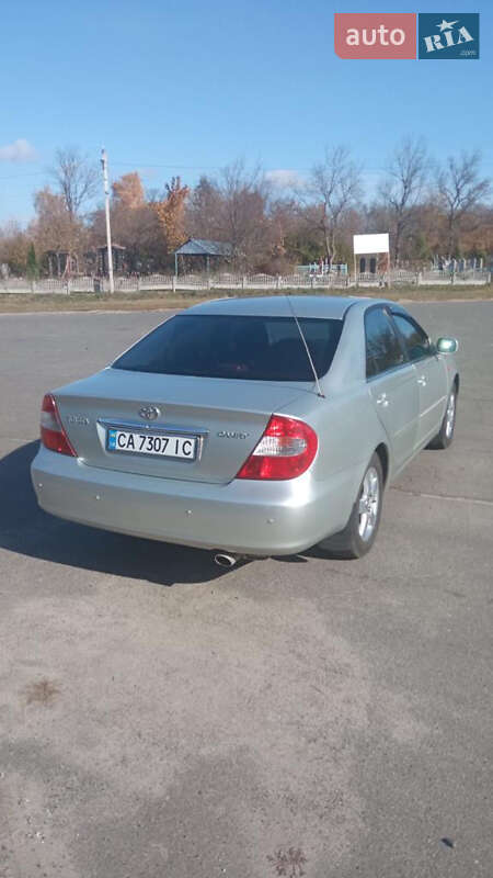 Седан Toyota Camry 2003 в Звенигородке