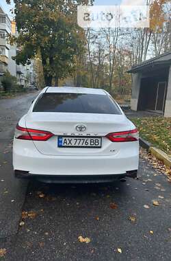 Седан Toyota Camry 2019 в Харкові