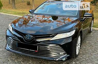 Седан Toyota Camry 2020 в Києві