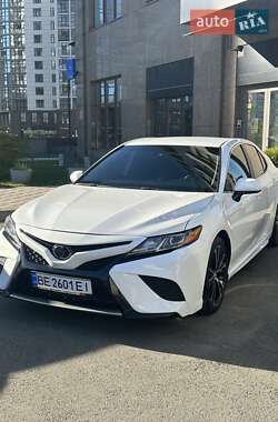 Toyota Camry 2018