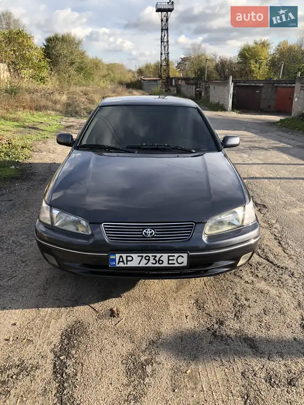 Toyota Camry 1998