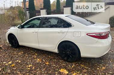 Toyota Camry 2016