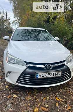 Седан Toyota Camry 2016 в Львове