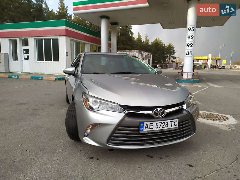 Toyota Camry 2015