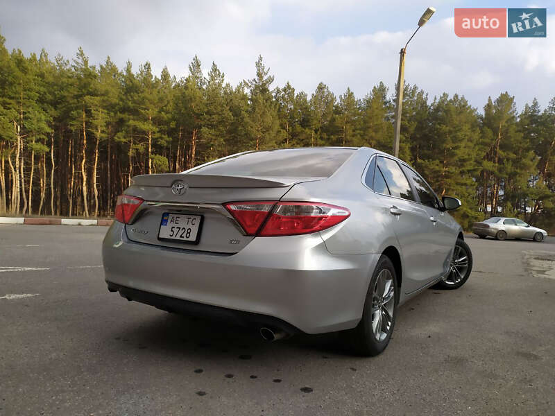 Седан Toyota Camry 2015 в Харкові